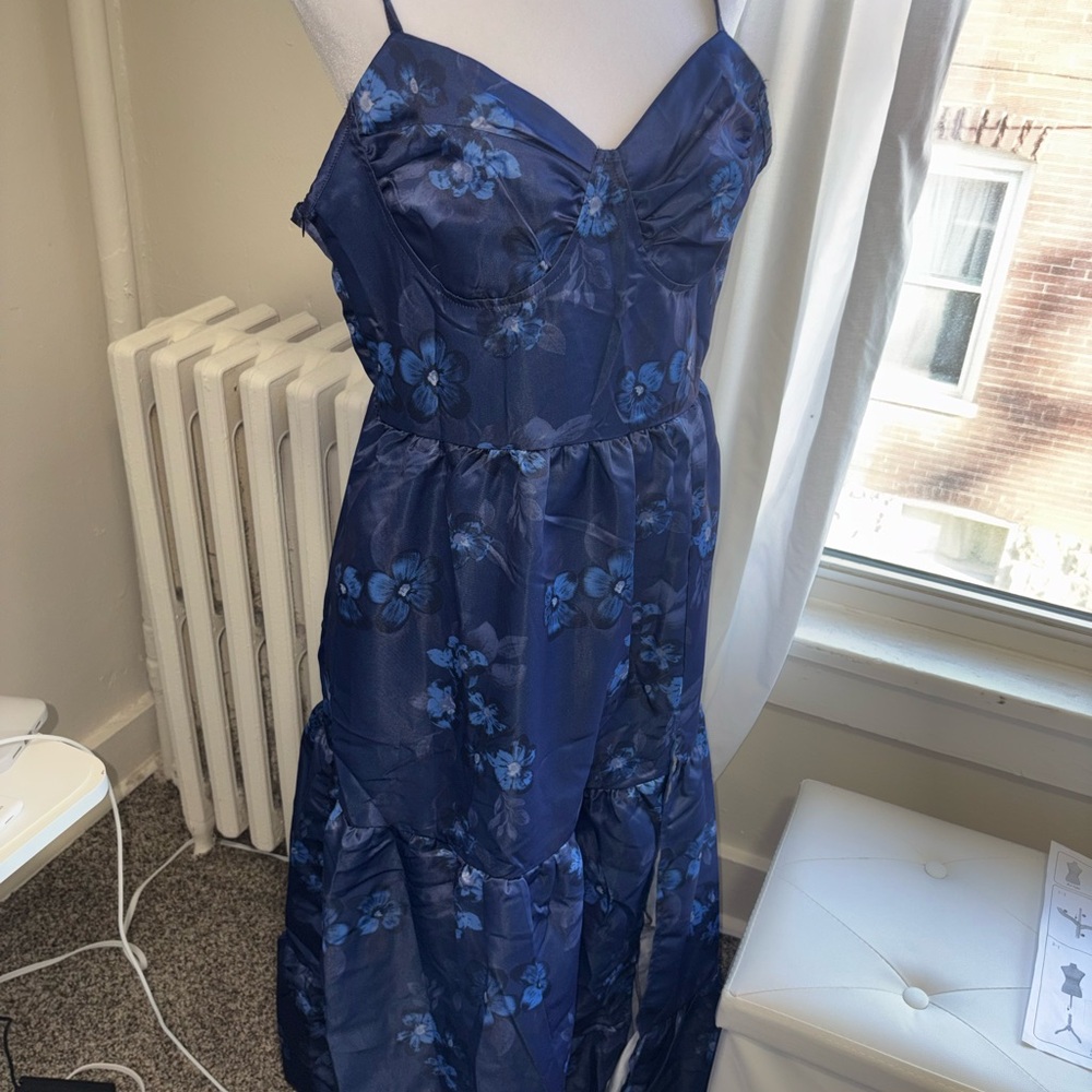 Not V champman Navy Blue Floral Lace-Up Maxi Dress
